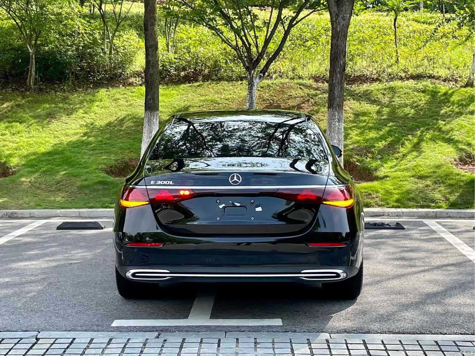 Mercedes-Benz E-Class, 2025 12