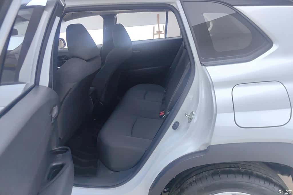 Toyota Corolla, 2026 11