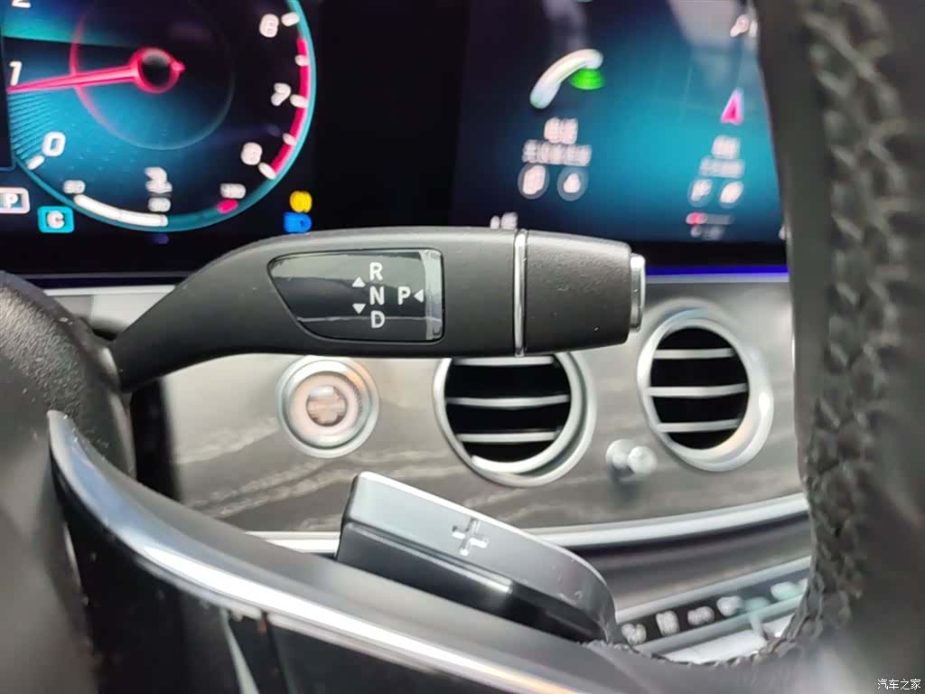 Mercedes-Benz E-Class, 2022 14