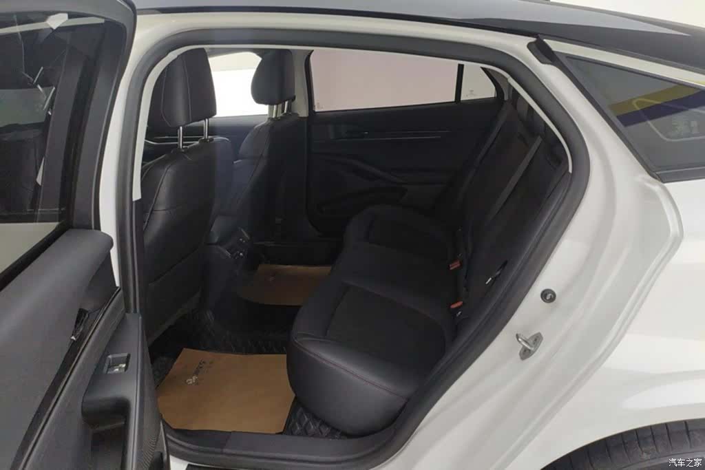 Ford Mondeo, 2024 11