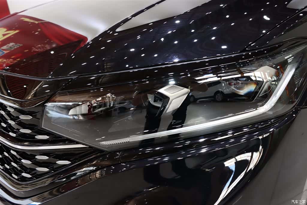 Volkswagen Passat, 2025 18