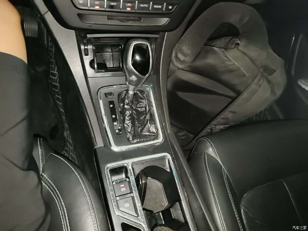 Geely Emgrand, 2017 14