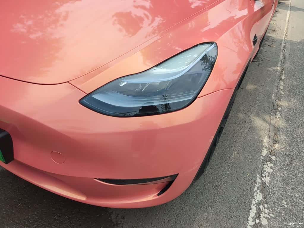 Tesla Model Y, 2023 18