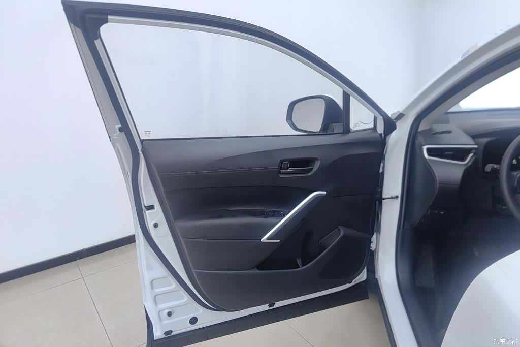 Toyota Corolla, 2026 7