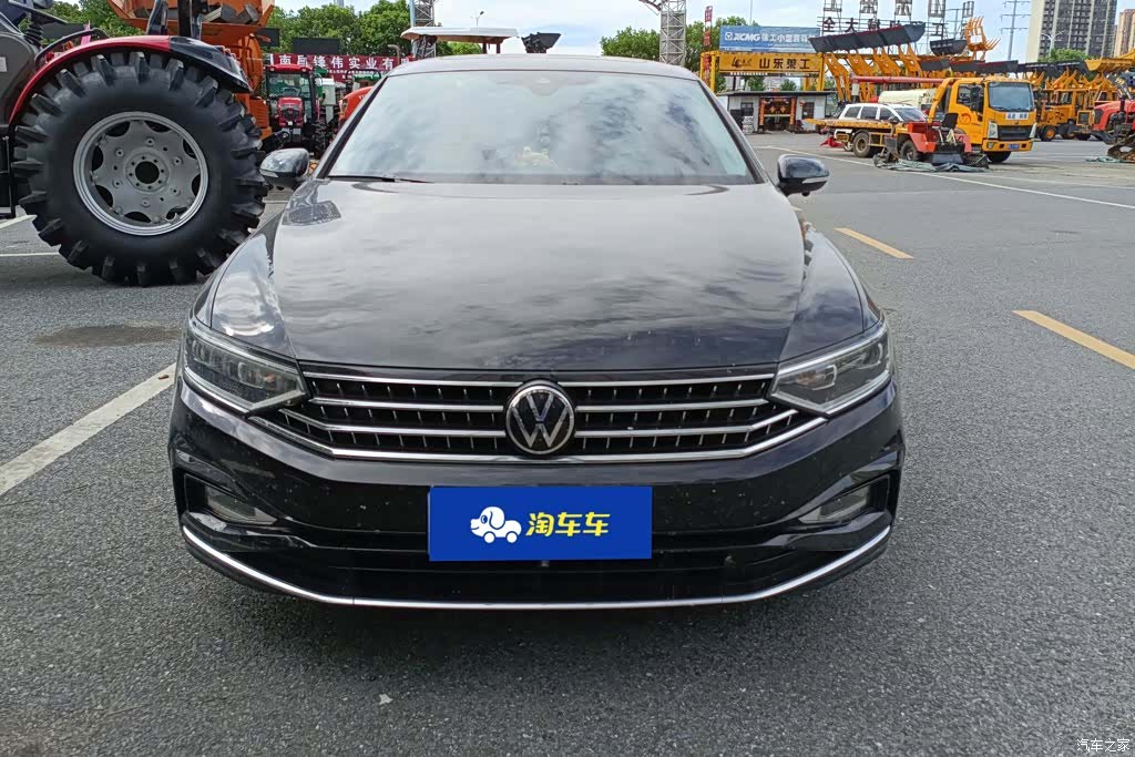 Volkswagen Magotan, 2022 2