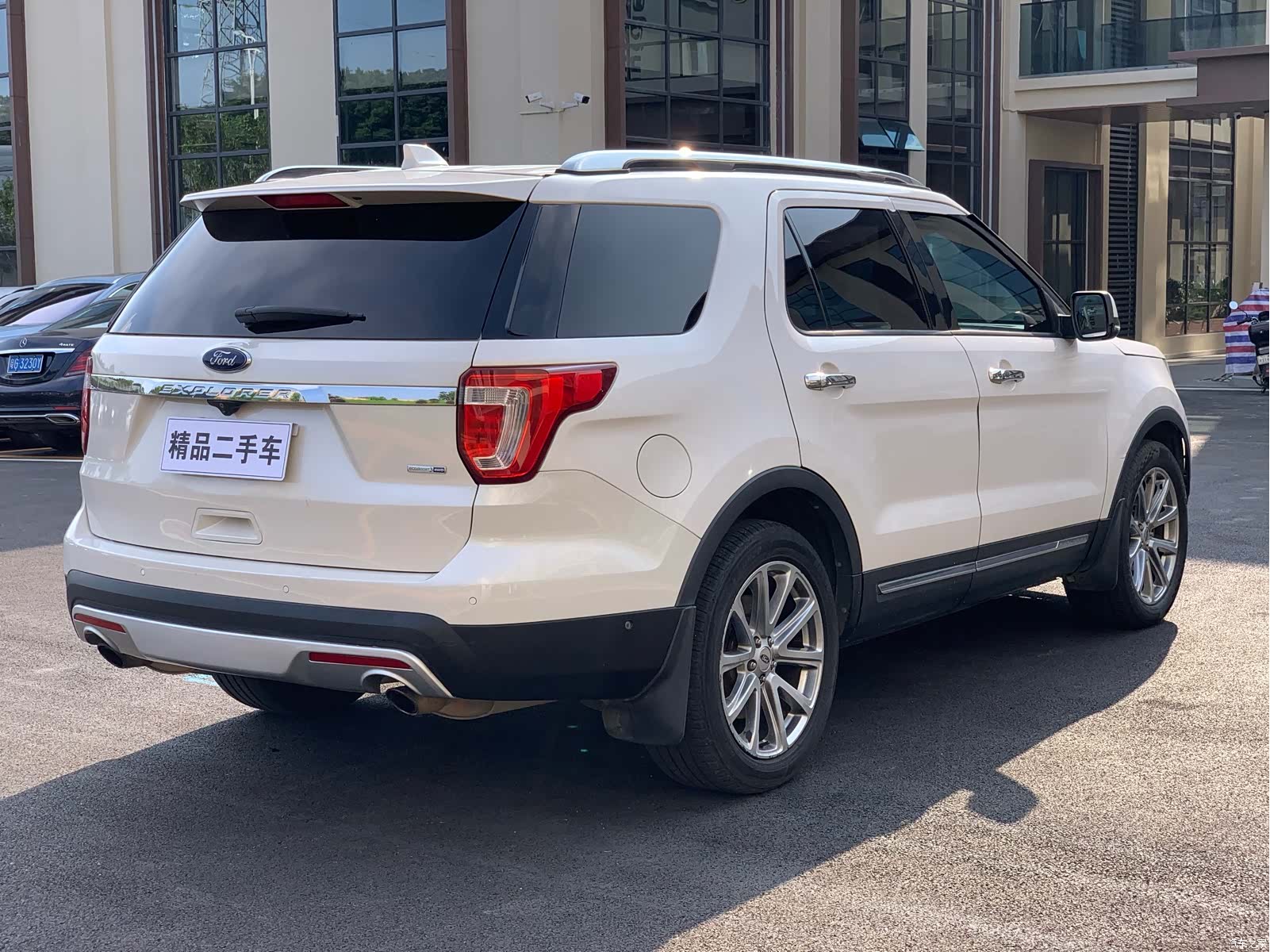 Ford Explorer, 2016 4