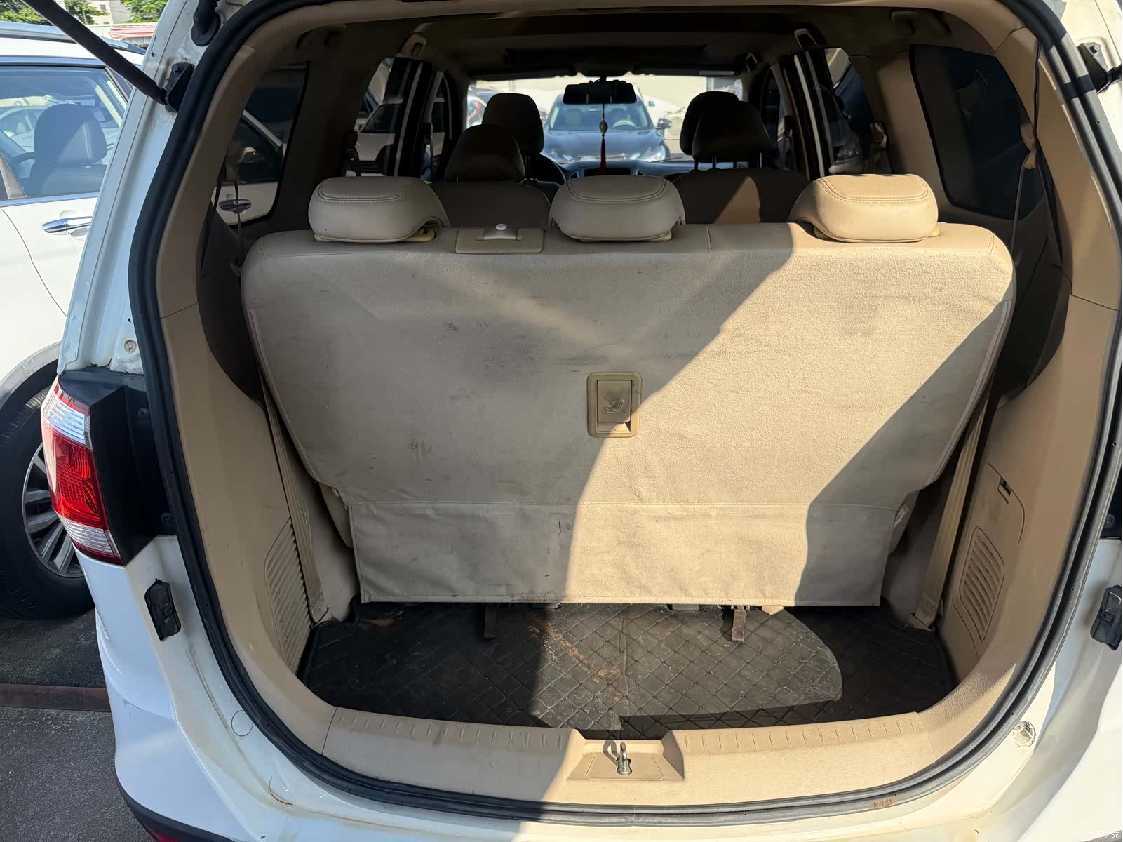 Wuling 730, 2015 11
