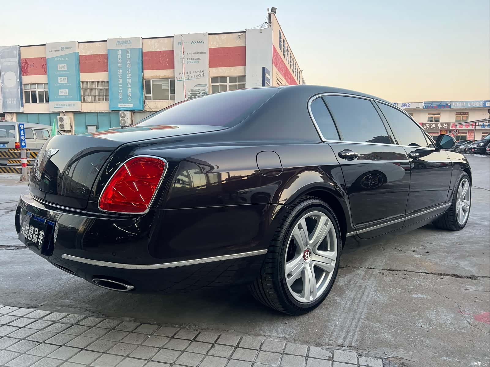 Bentley Flying Spur, 2013 16
