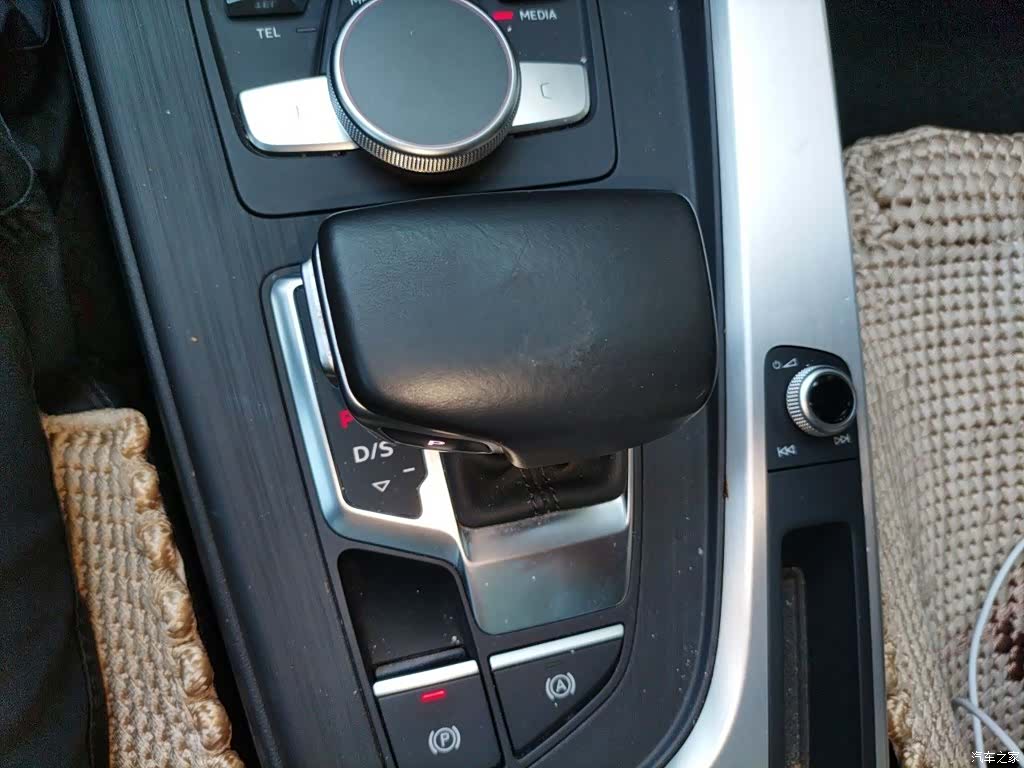 Audi A4L, 2016 15