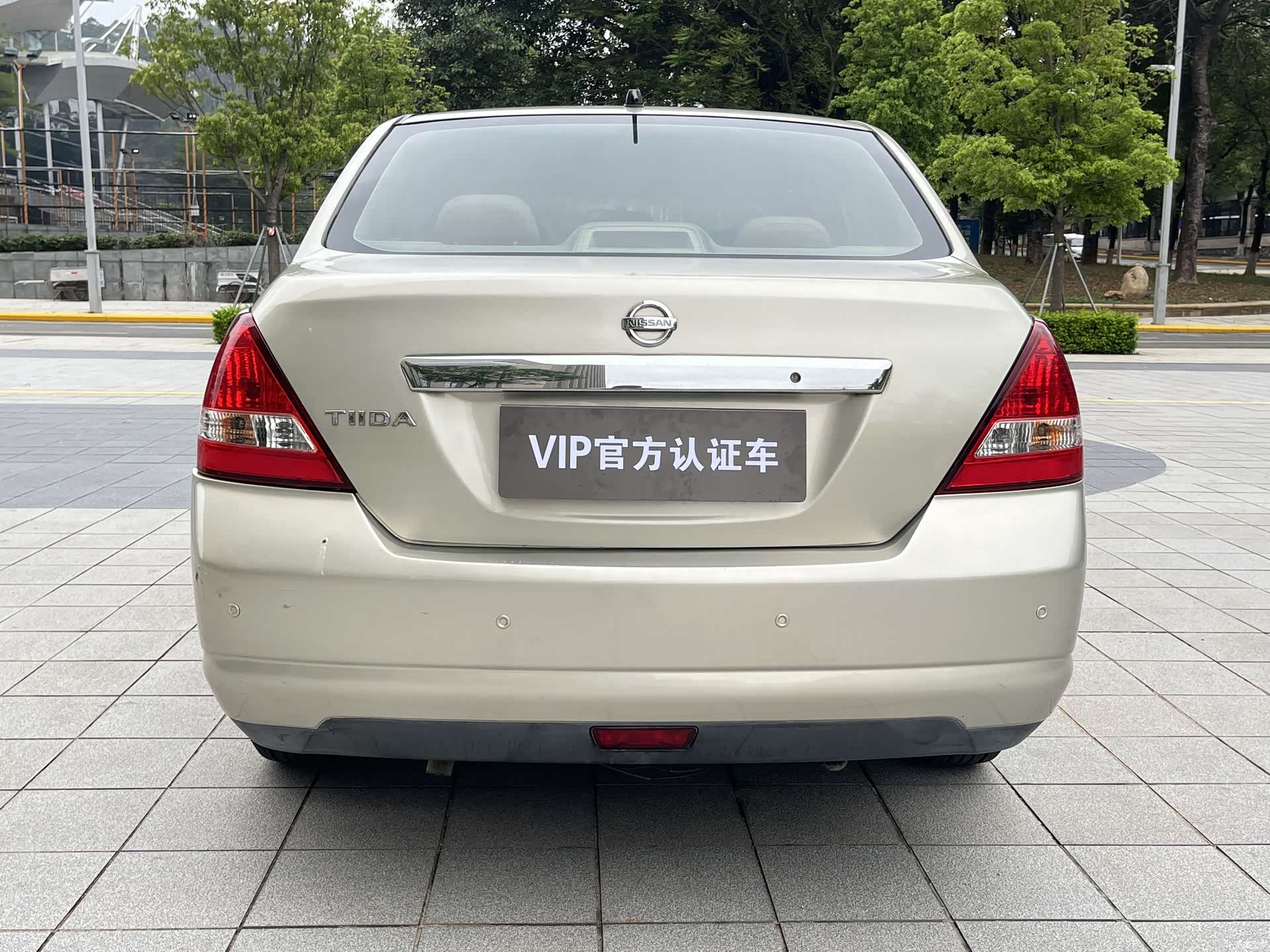Nissan 1.6JS, 2005 6