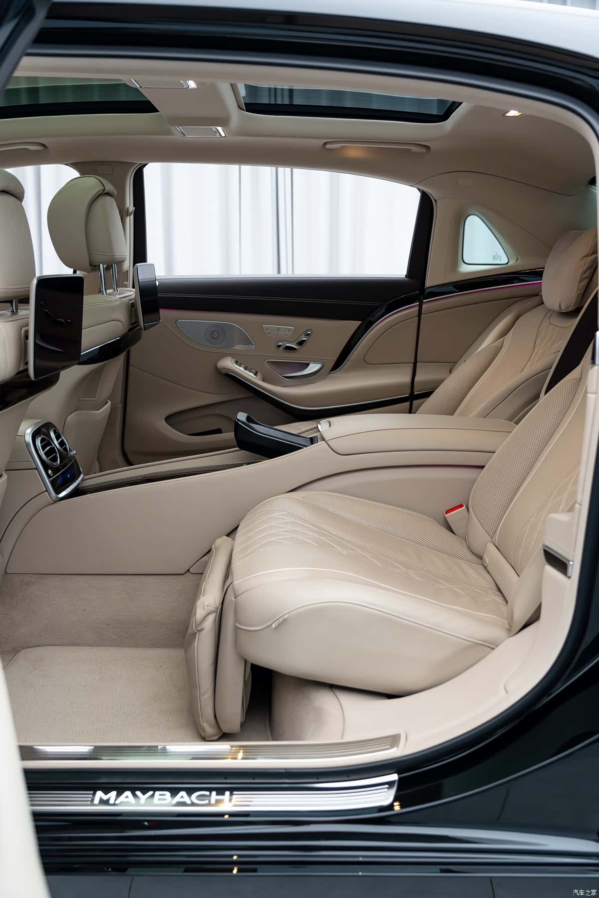 Maybach S-Class, 2019 15