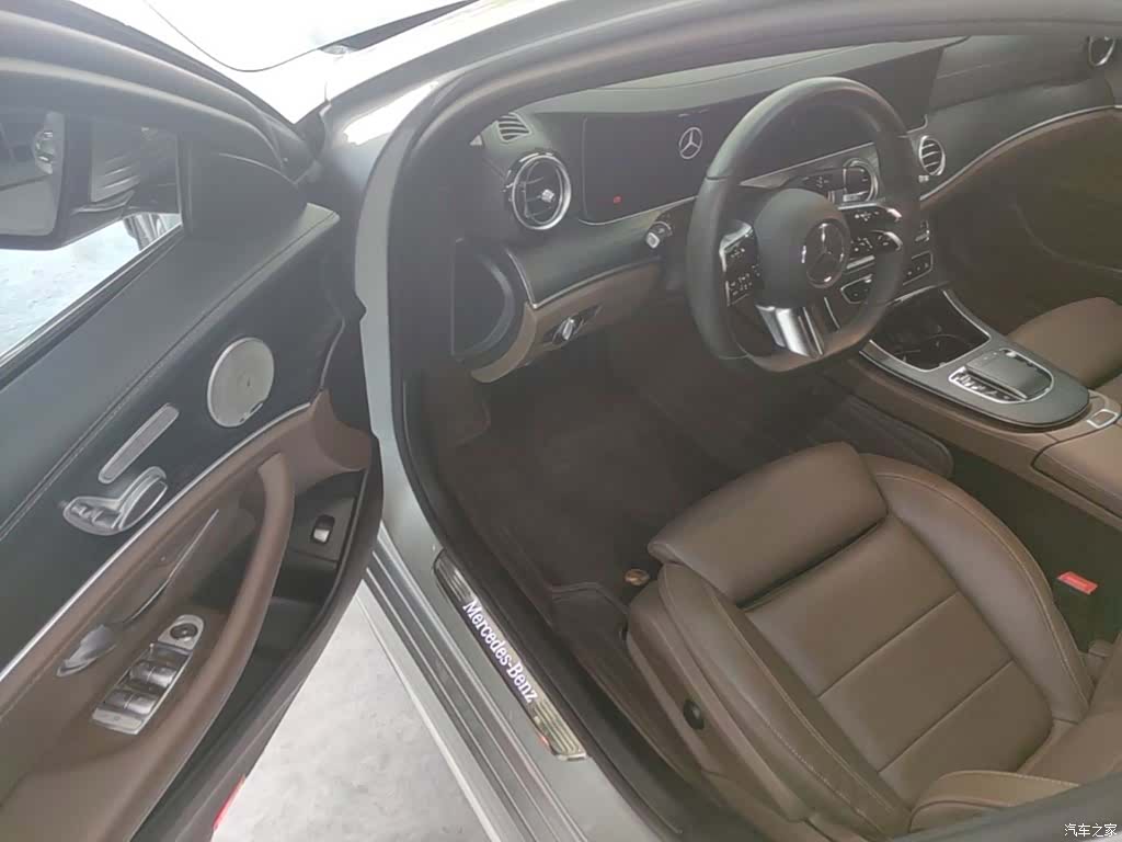 Mercedes-Benz E-Class, 2022 16