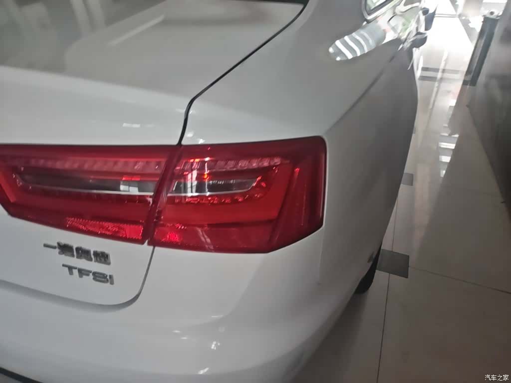 Audi A6L, 2016 8