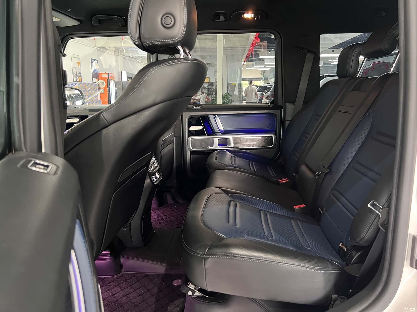 Mercedes-Benz G-Class, 2019 12