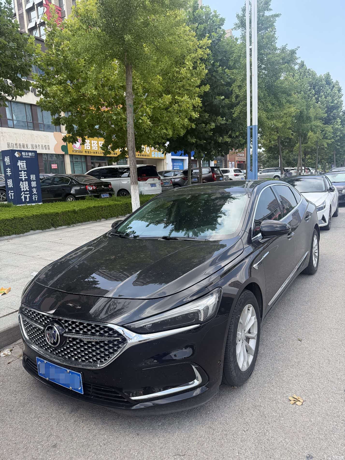 Buick LaCrosse, 2023 1