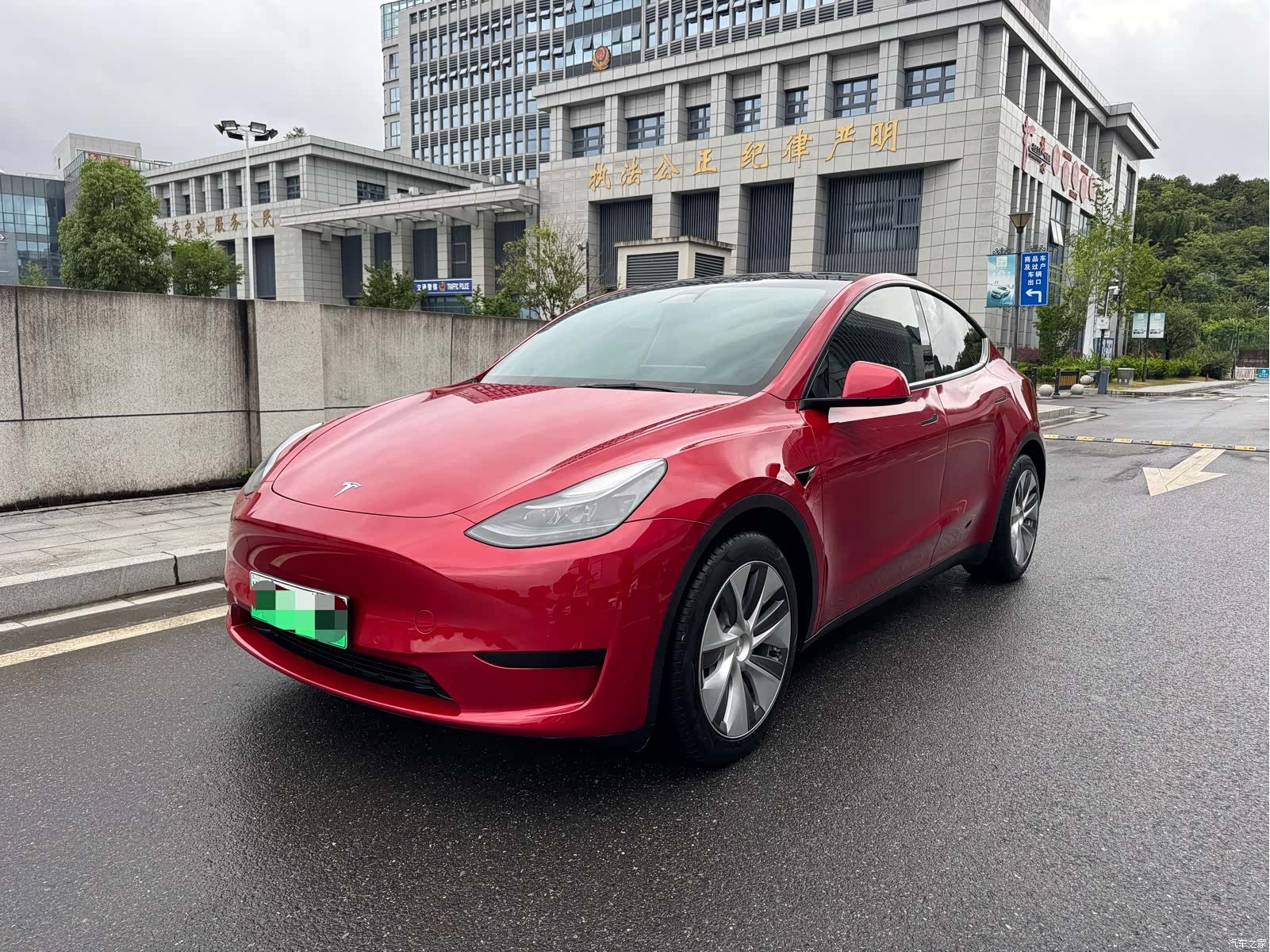 Tesla Model Y, 2022 1