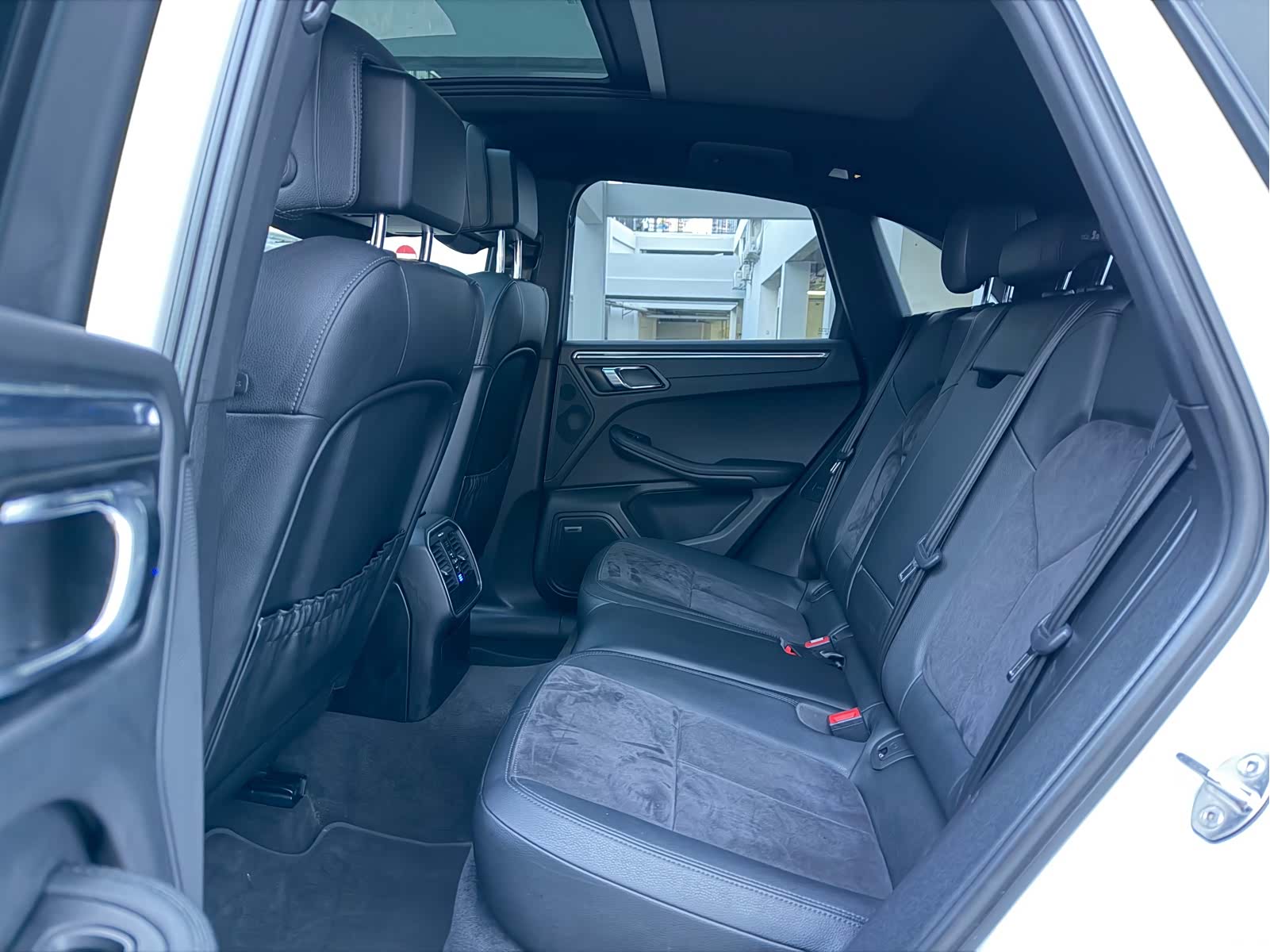 Porsche Macan, 2015 все фото