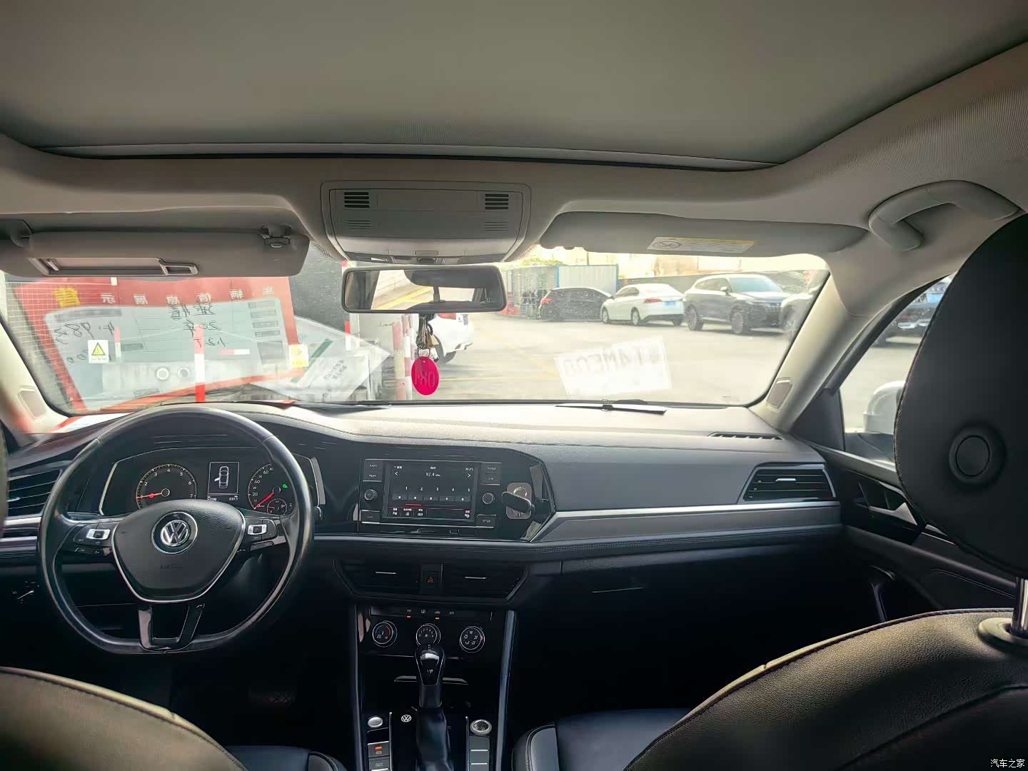 Volkswagen Sagitar, 2020 8