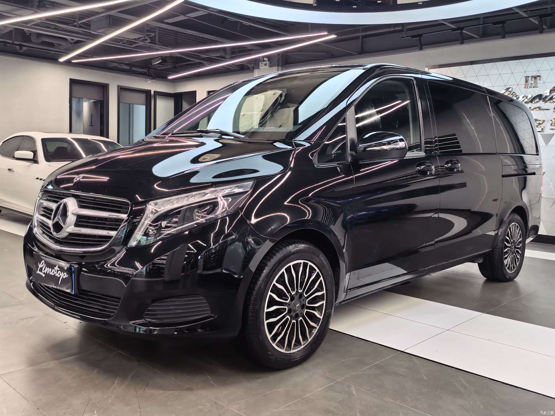 Mercedes-Benz V-Class, 2018 3