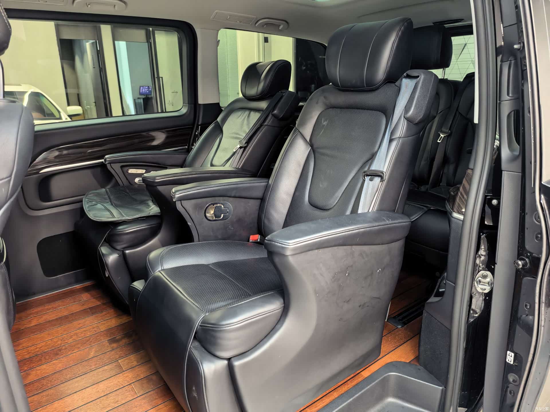 Mercedes-Benz V-Class, 2018 7