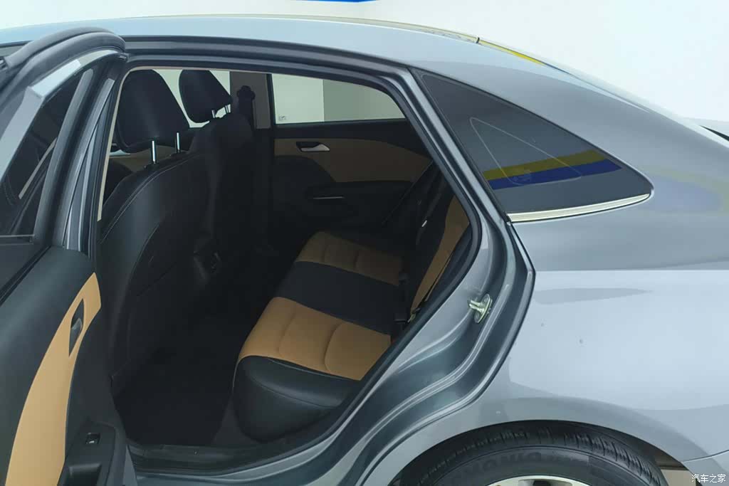 Chevrolet 320, 2022 11