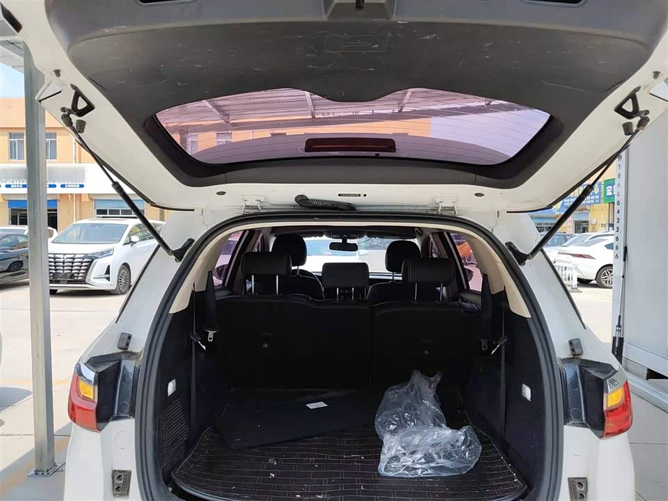 BYD Song MAX BYD Song MAX