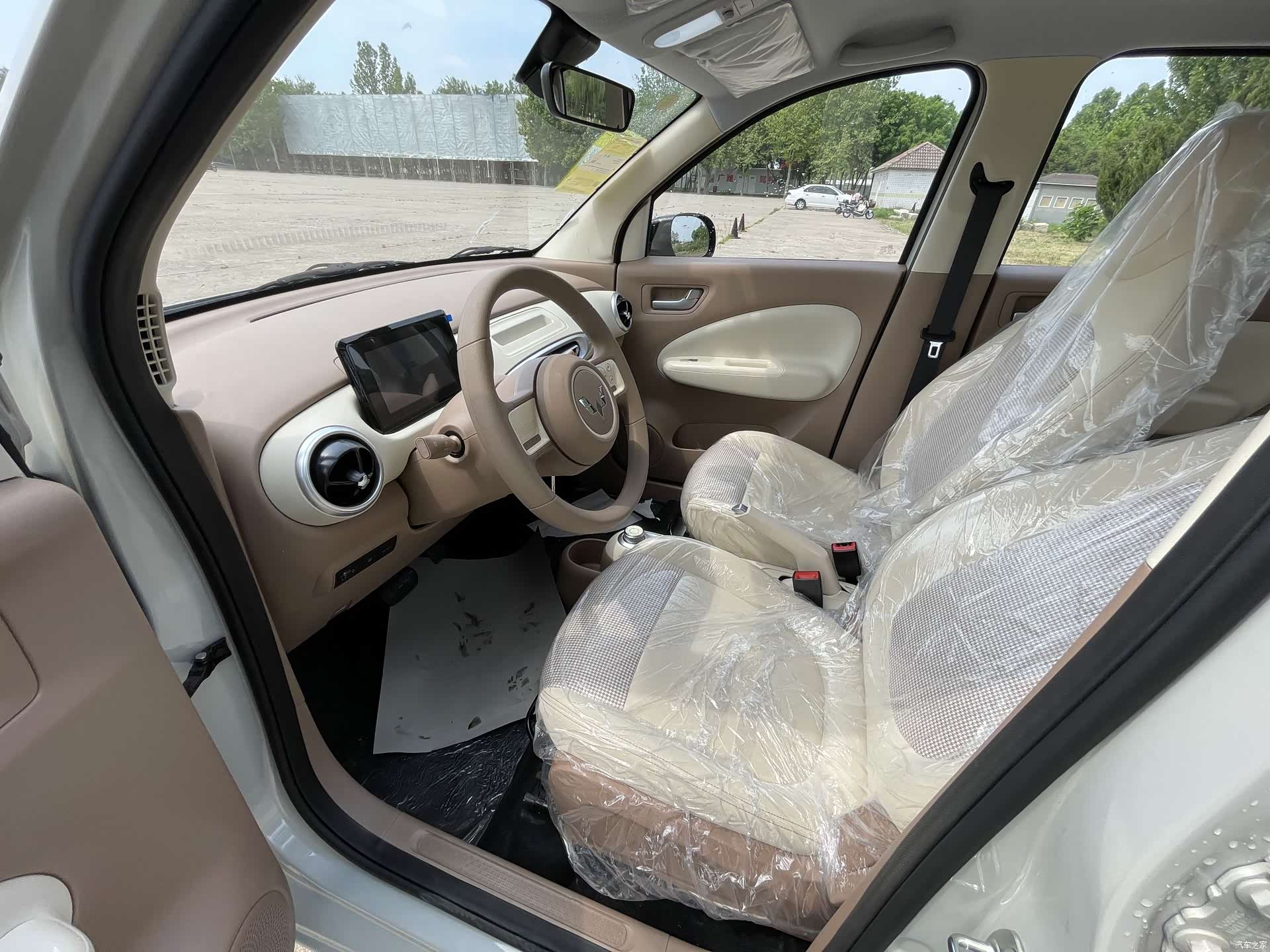 Wuling MINIEV, 2026 8