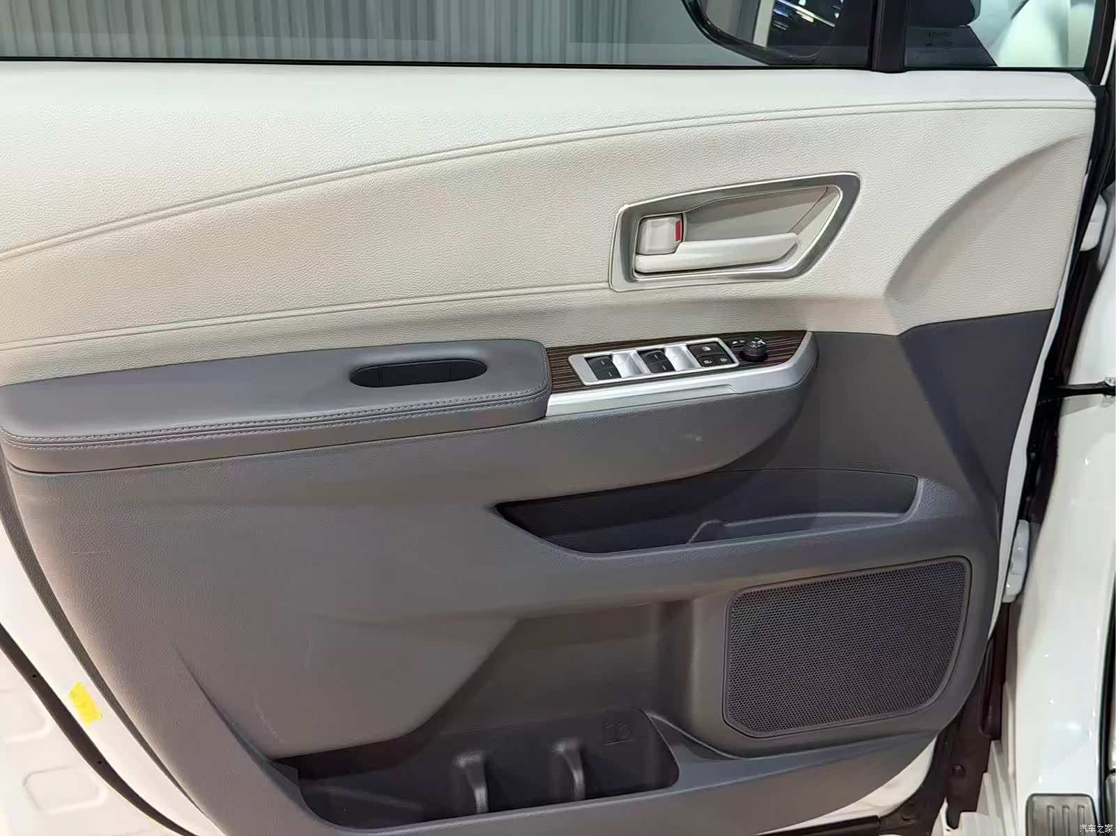 Toyota Sienna, 2024 15