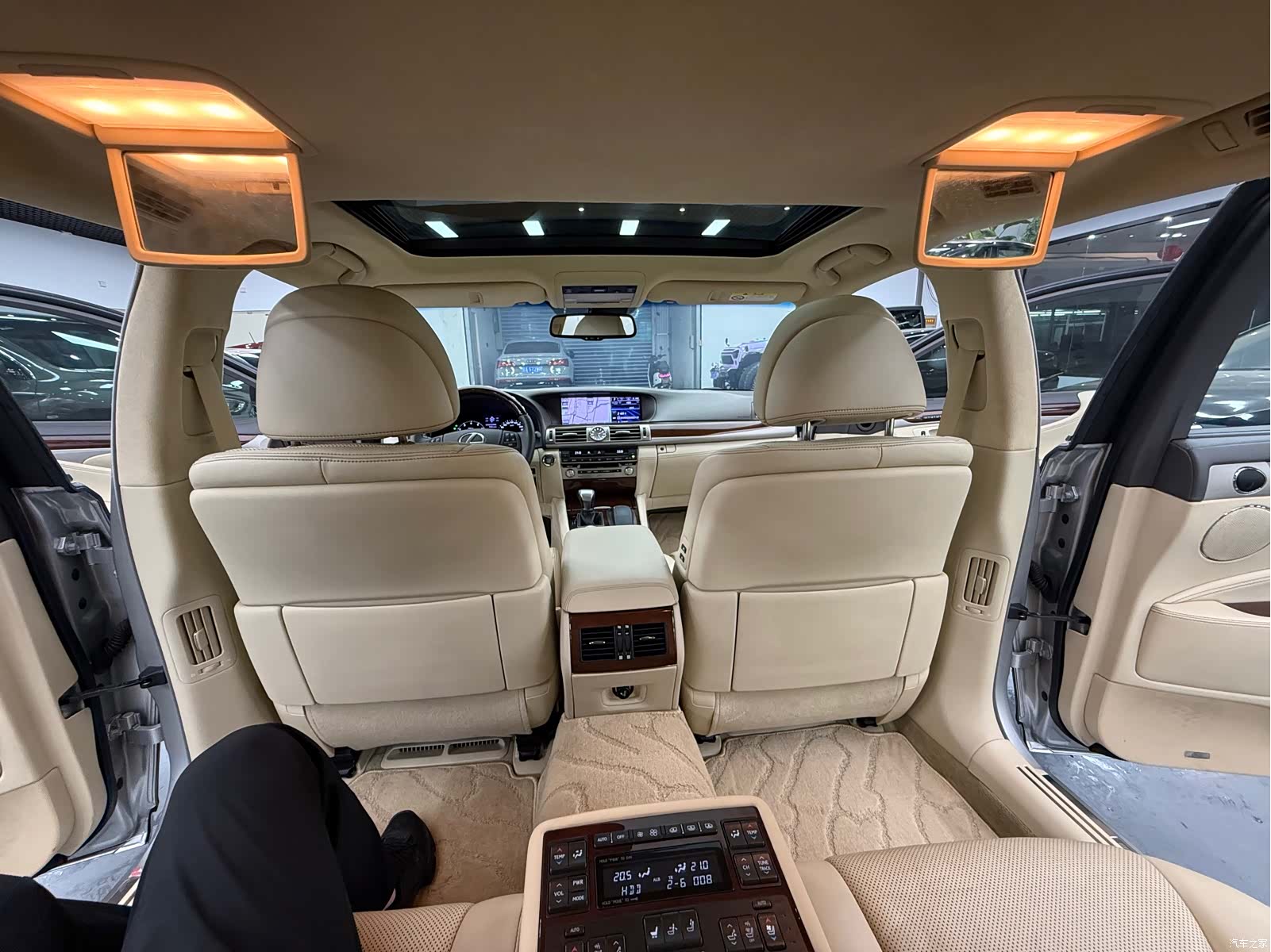 Lexus LS, 2013 30