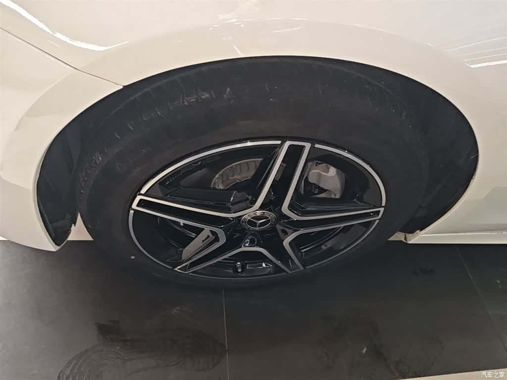 Mercedes-Benz E-Class, 2021 23