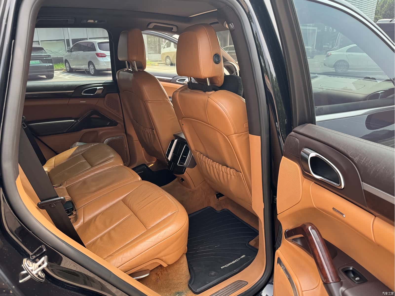 Porsche Cayenne, 2012 10