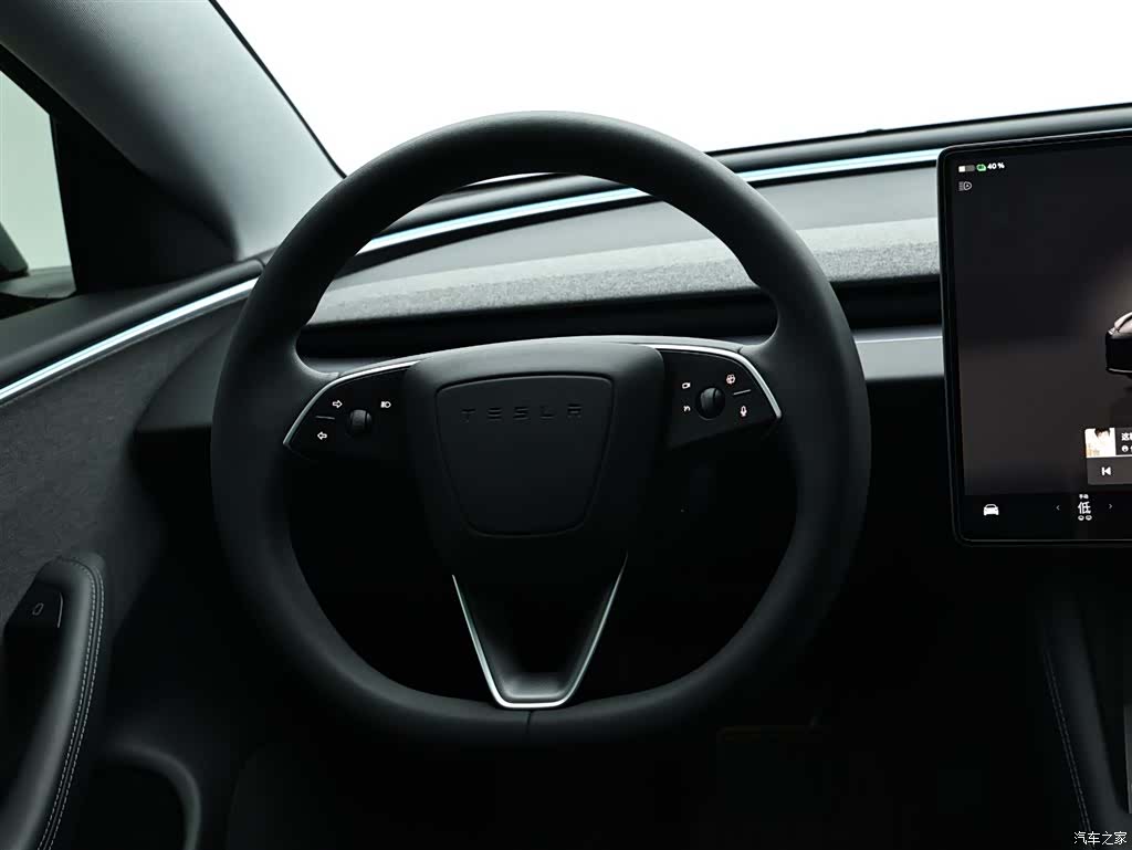 Tesla Model 3, 2023 16