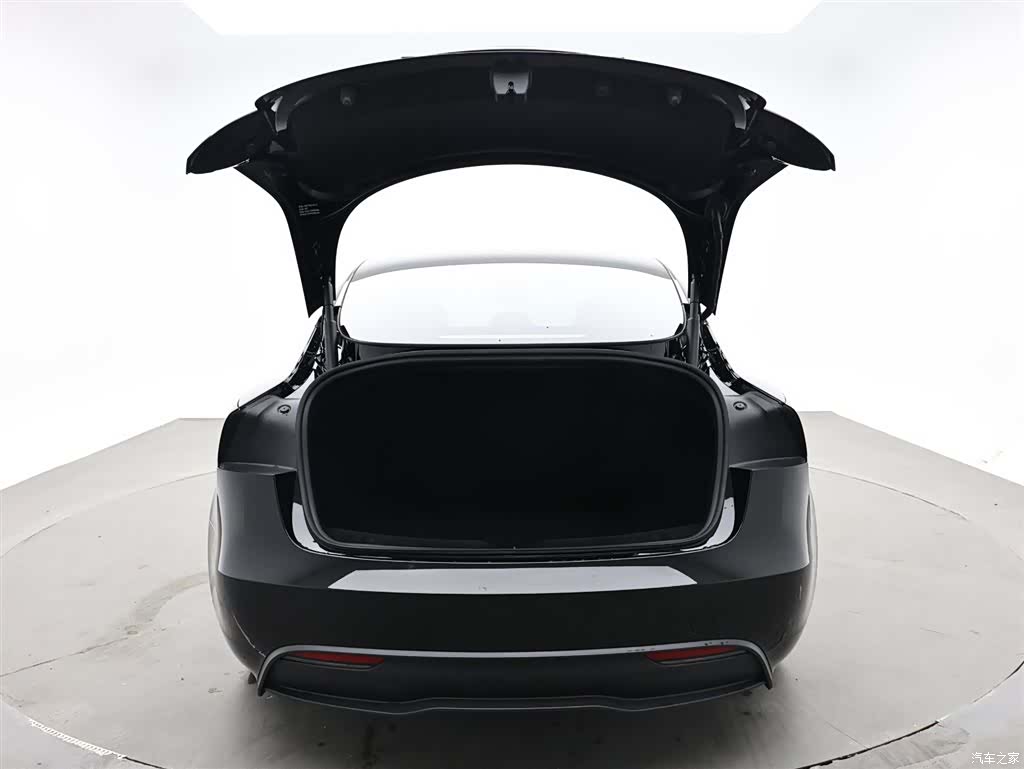 Tesla Model 3, 2023 10