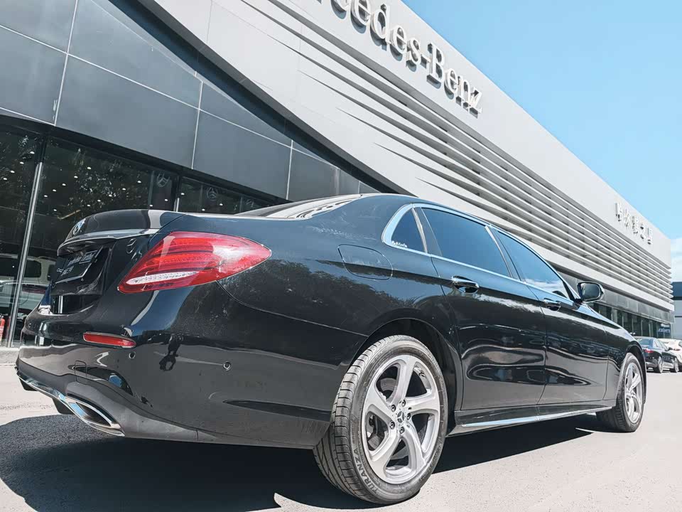 Mercedes-Benz E-class Mercedes-Benz E-class