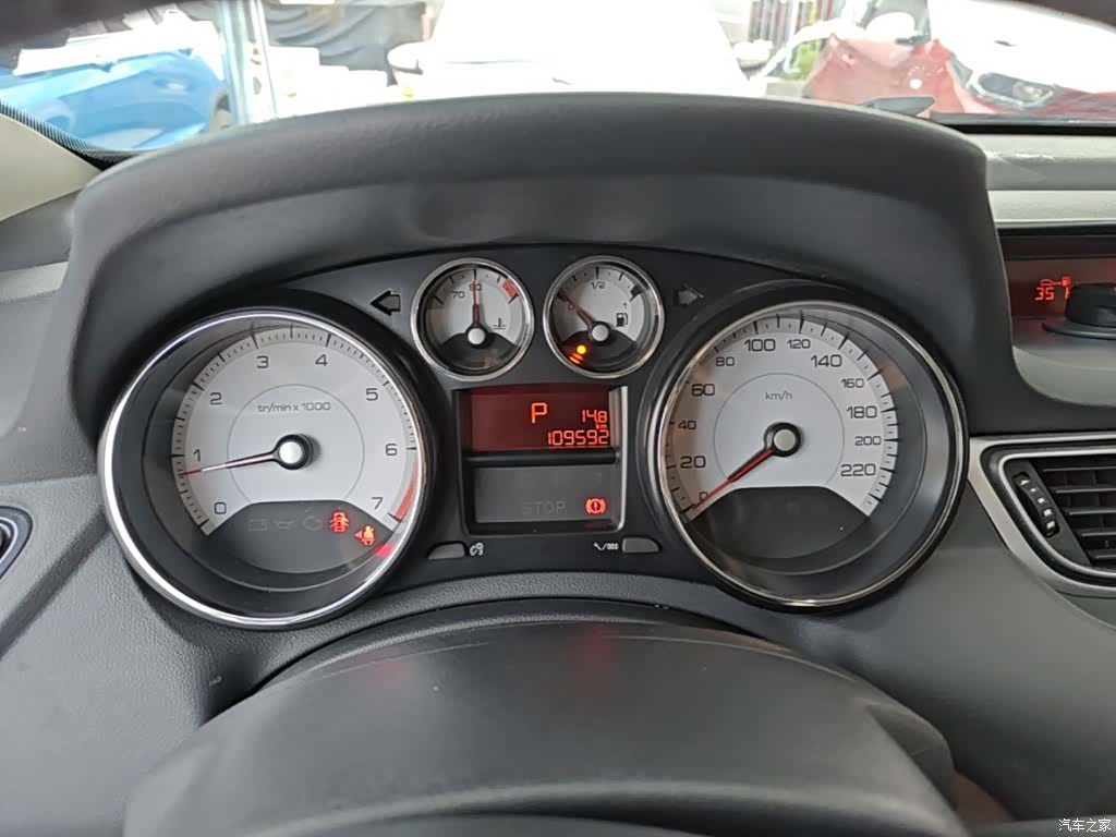 Peugeot 308, 2015 12