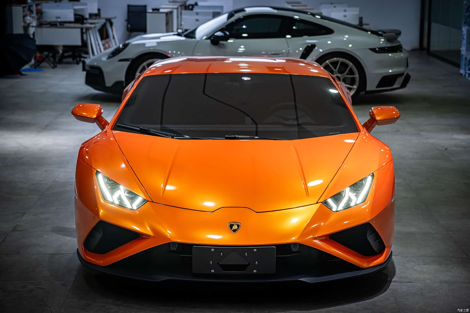 Lamborghini Huracán, 2023 3