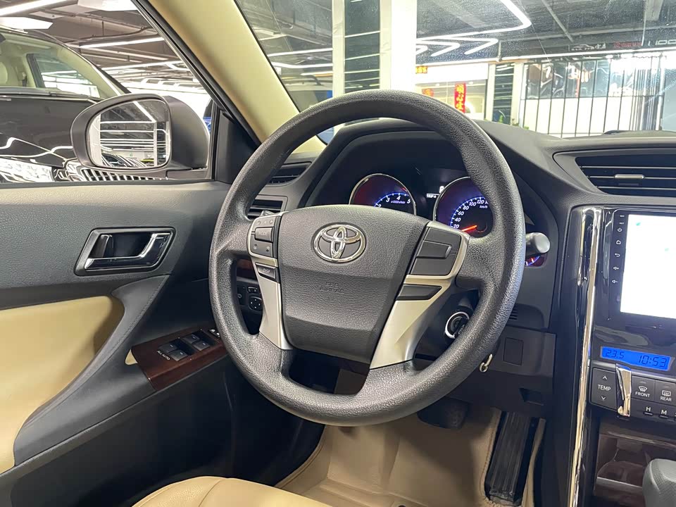 Toyota Reiz Toyota Reiz