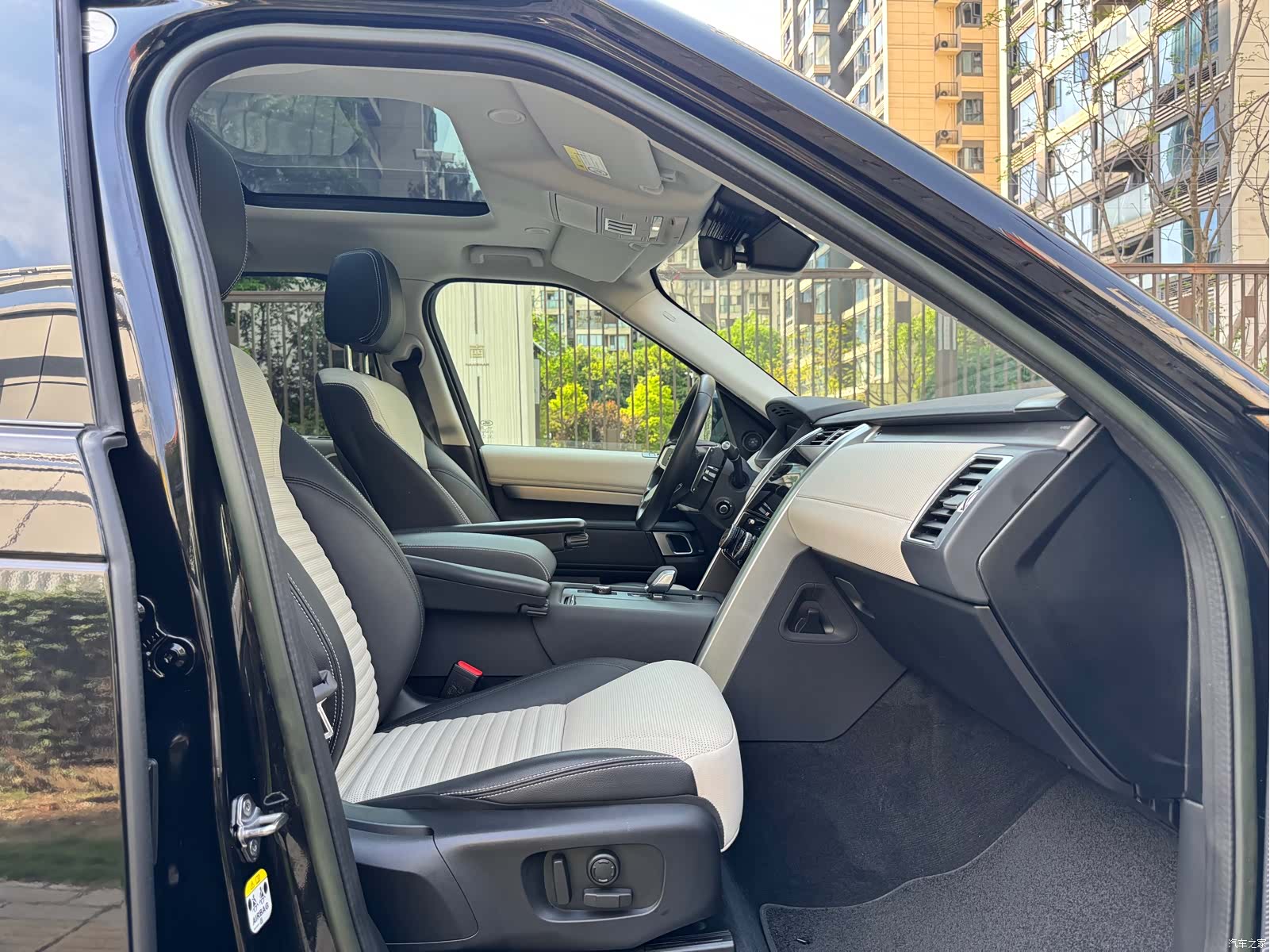 Land Rover Discovery, 2023 26