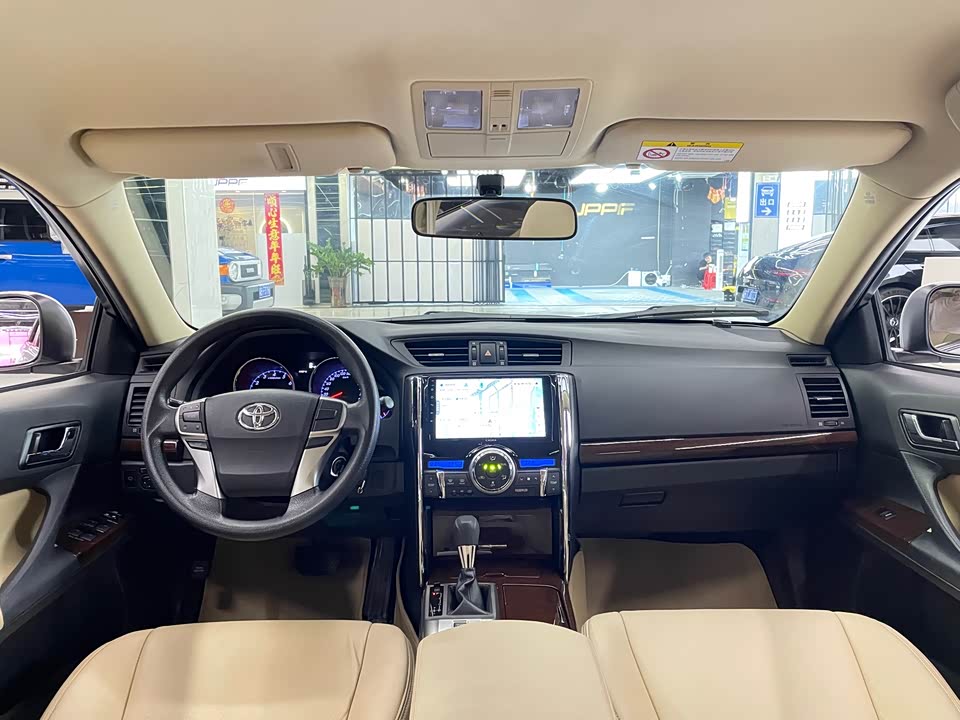 Toyota Reiz Toyota Reiz