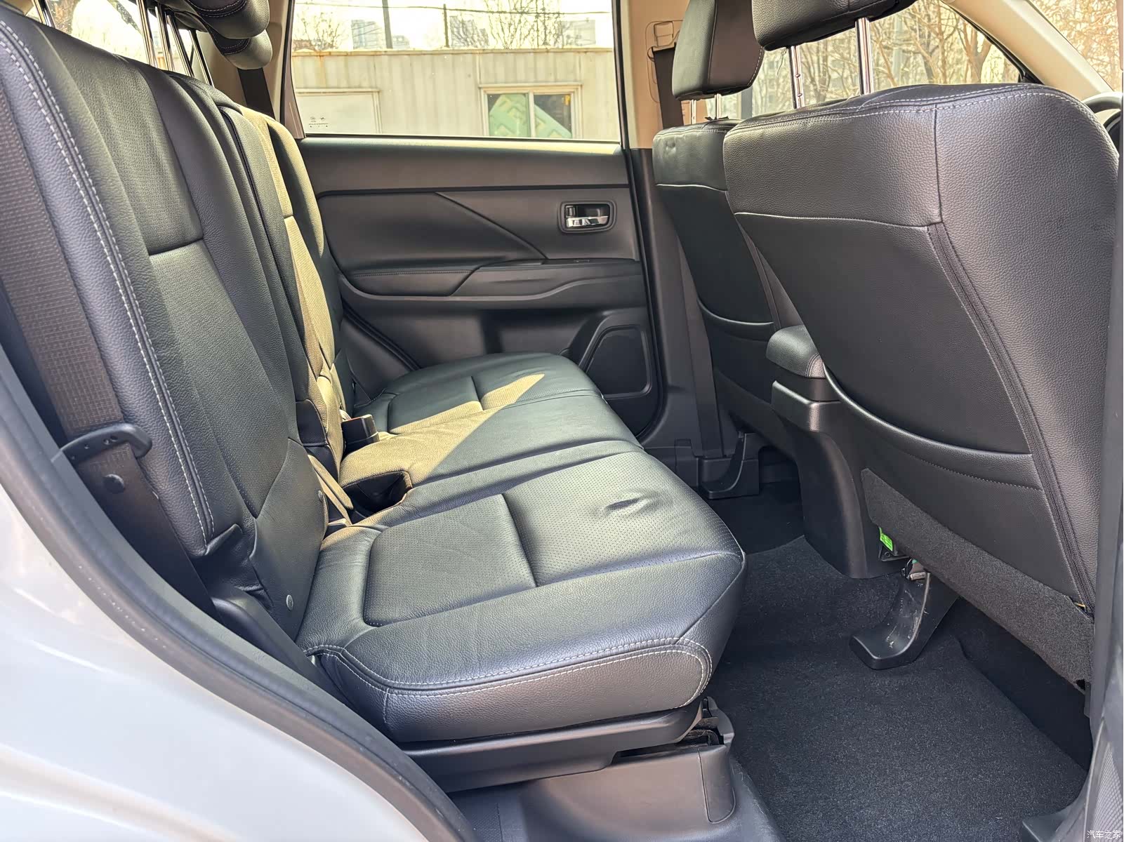 Mitsubishi Outlander, 2018 13