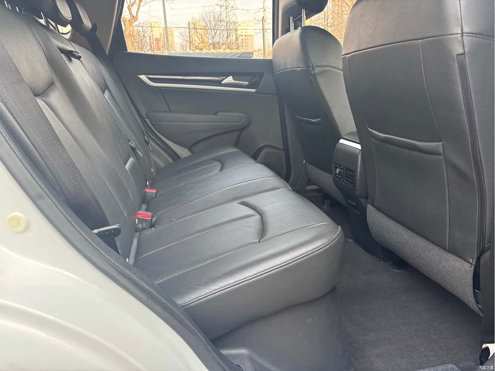 DongFeng AX7, 2014 12