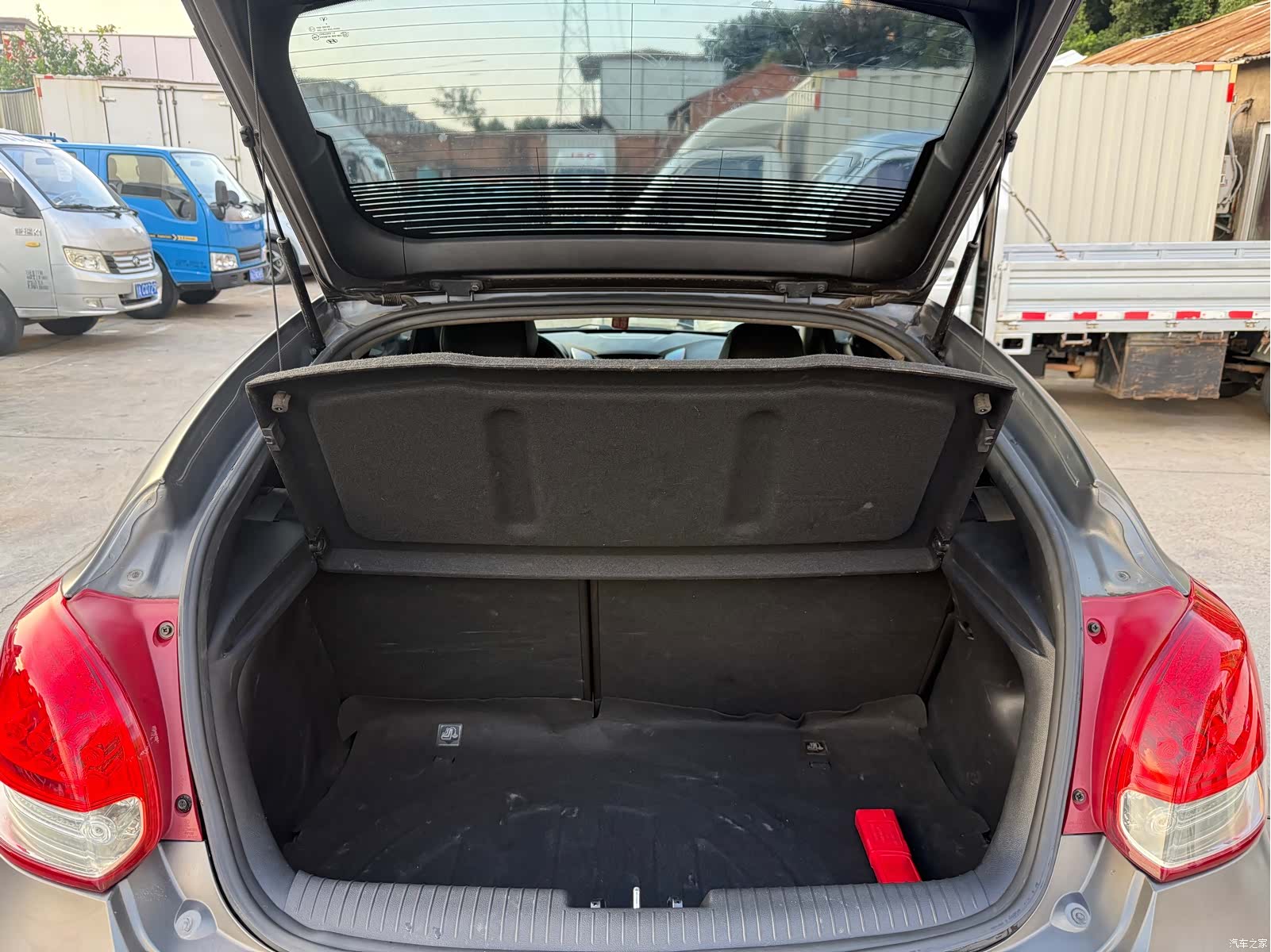 Hyundai Veloster, 2014 16