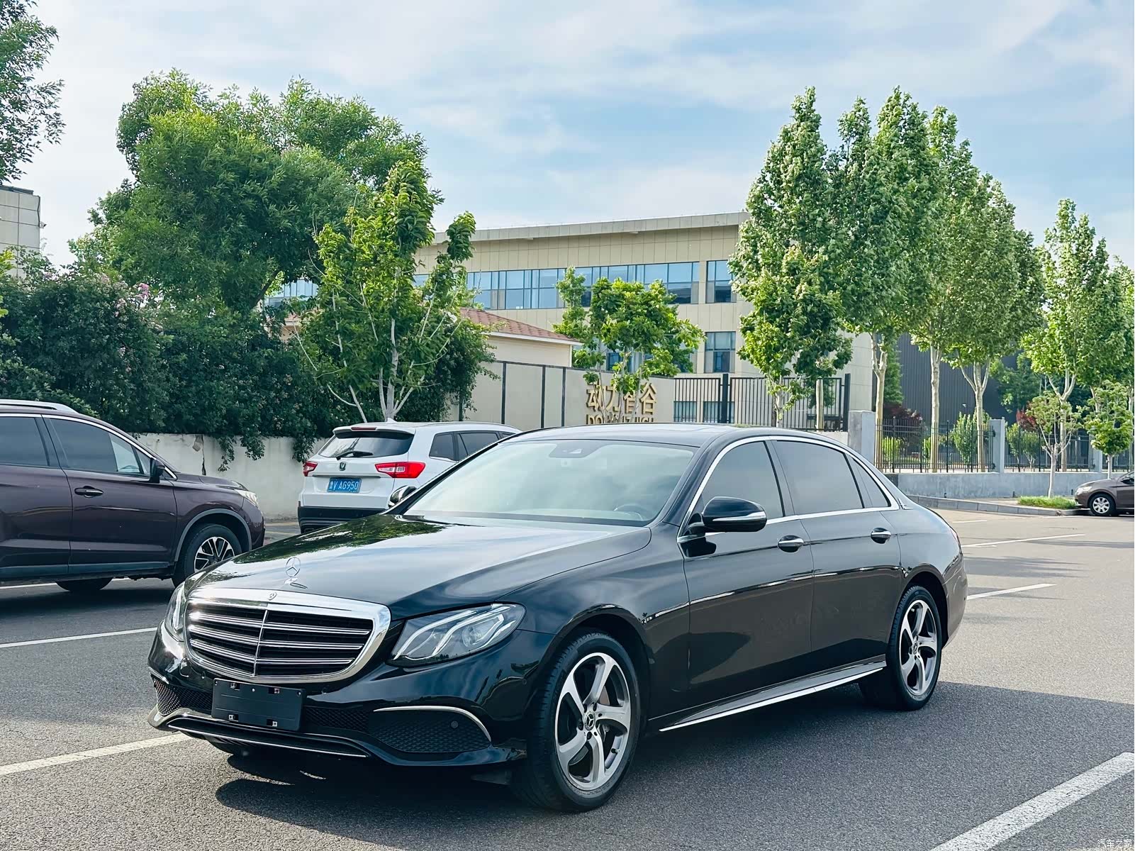 Mercedes-Benz E-Class, 2017 1