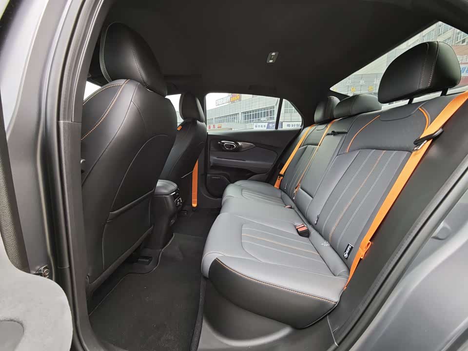 Trumpchi Shadow Leopard