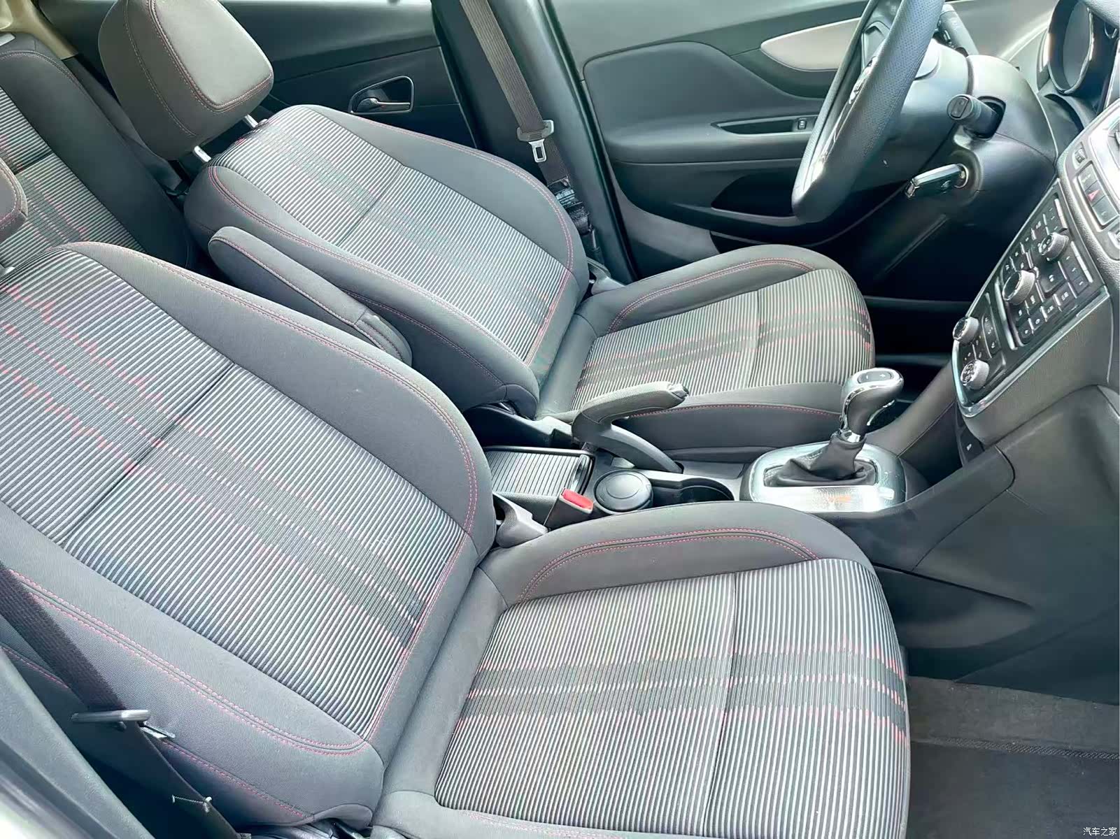 Buick Encore, 2016 9