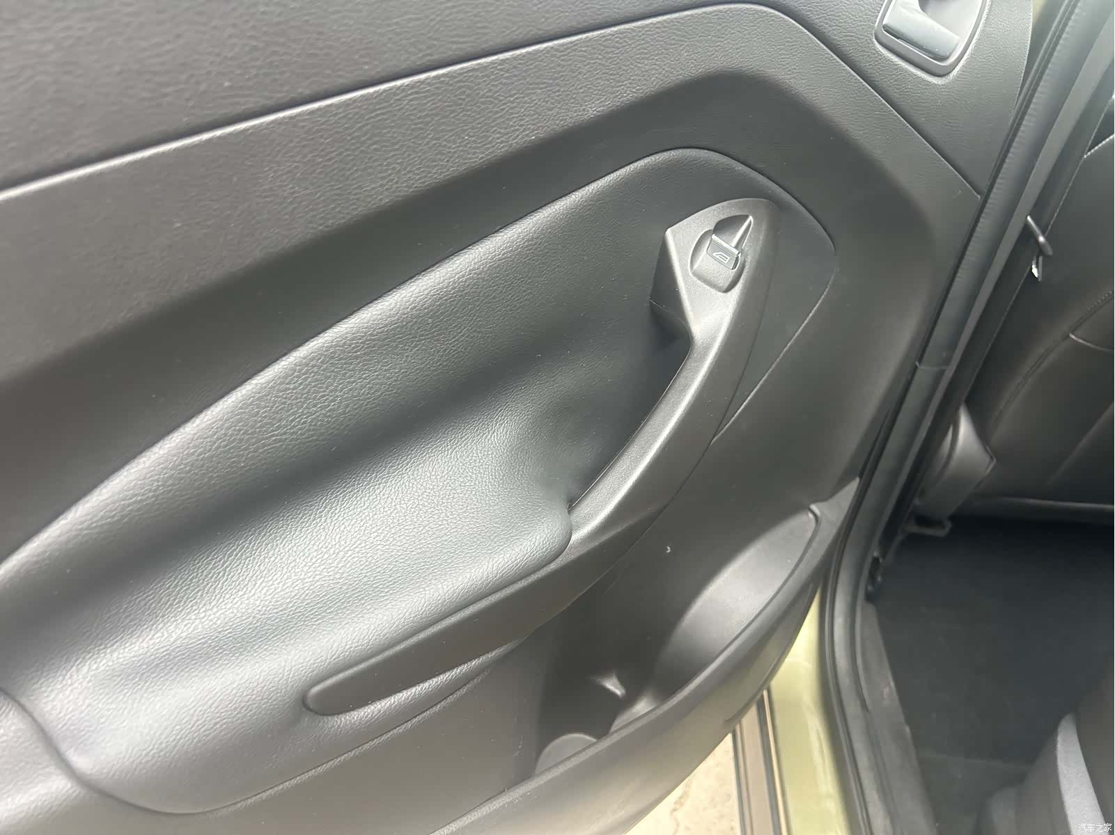 Ford Kuga, 2016 19