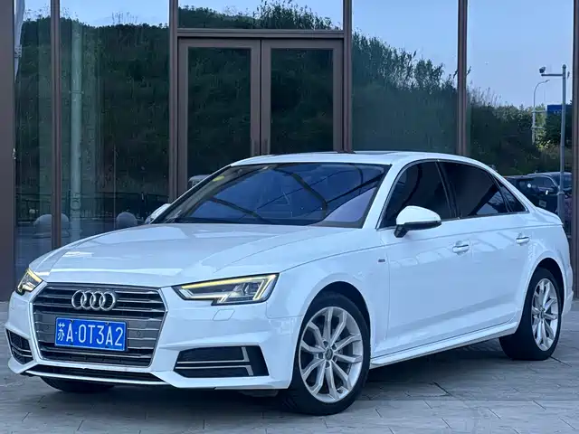 Audi A4L 2018 — купить из Китая под заказ