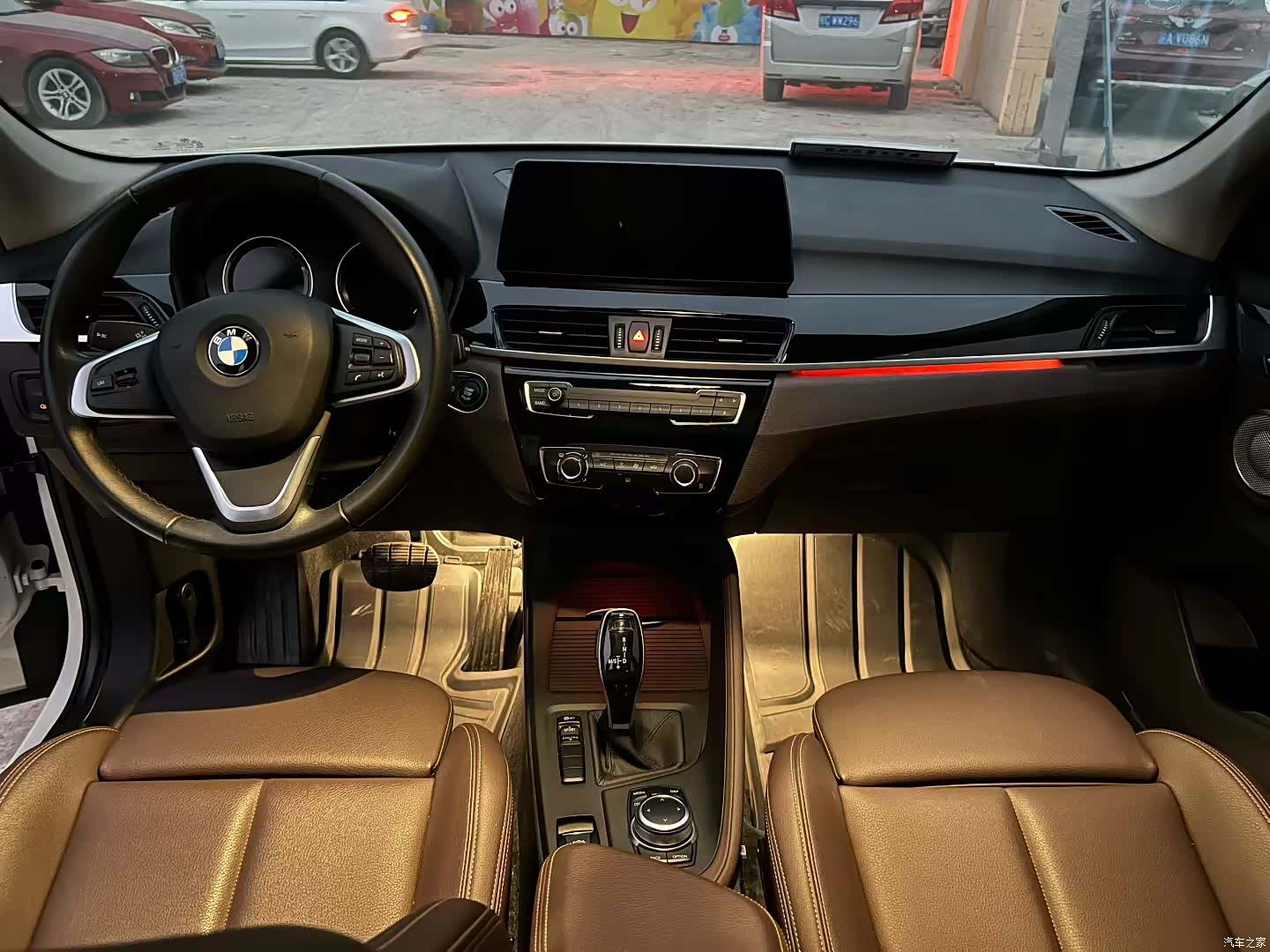 BMW X1, 2023 все фото