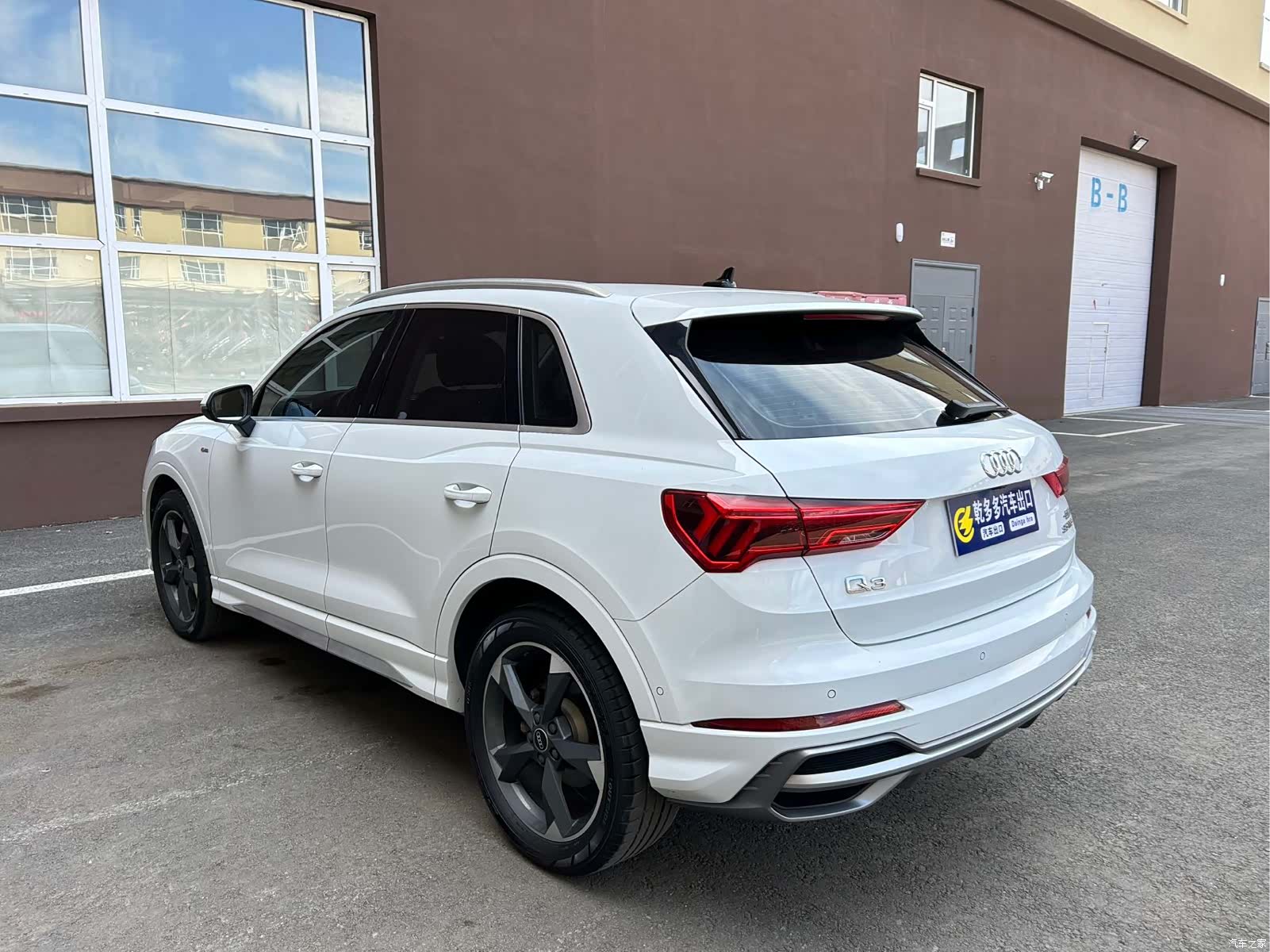 Audi Q3, 2022 4