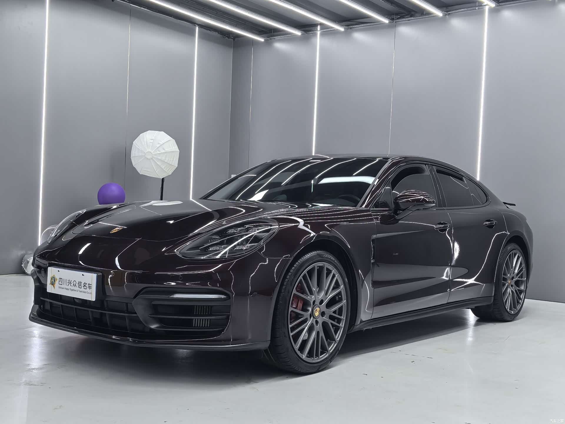 Porsche Panamera, 2024 1